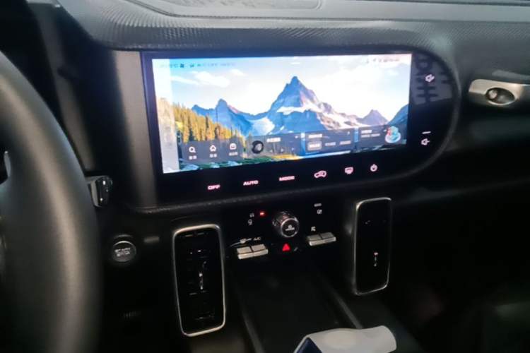 Used Haval DARGO 2024 1.5T DCT Border Collie Edition Audio And AC Panel