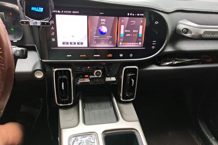 Used Haval DARGO 2024 1.5T DCT Border Collie Edition Audio And AC Panel