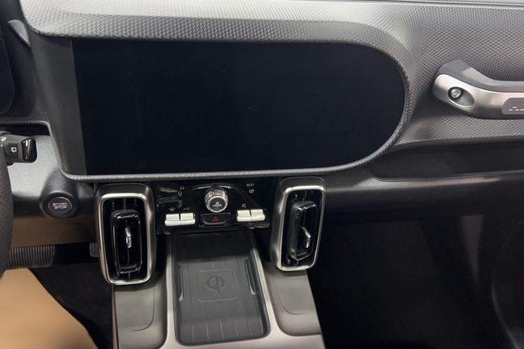 Used Haval DARGO 2024 1.5T DCT Border Collie Edition Audio And AC Panel