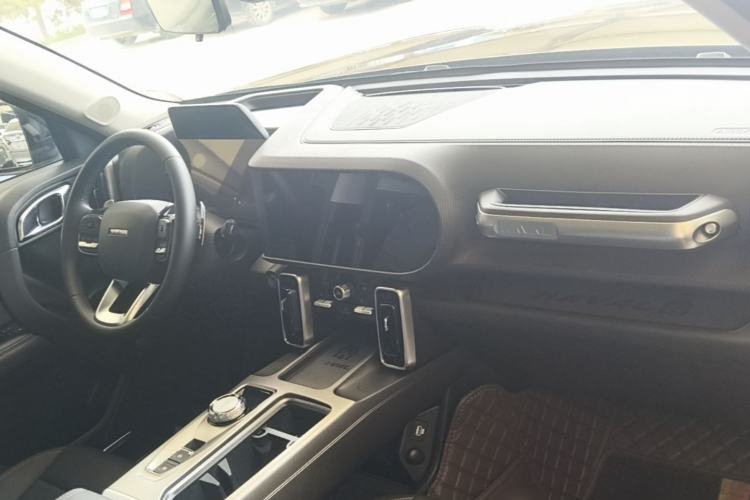 Used Haval DARGO 2024 1.5T DCT Labrador Edition Center Console