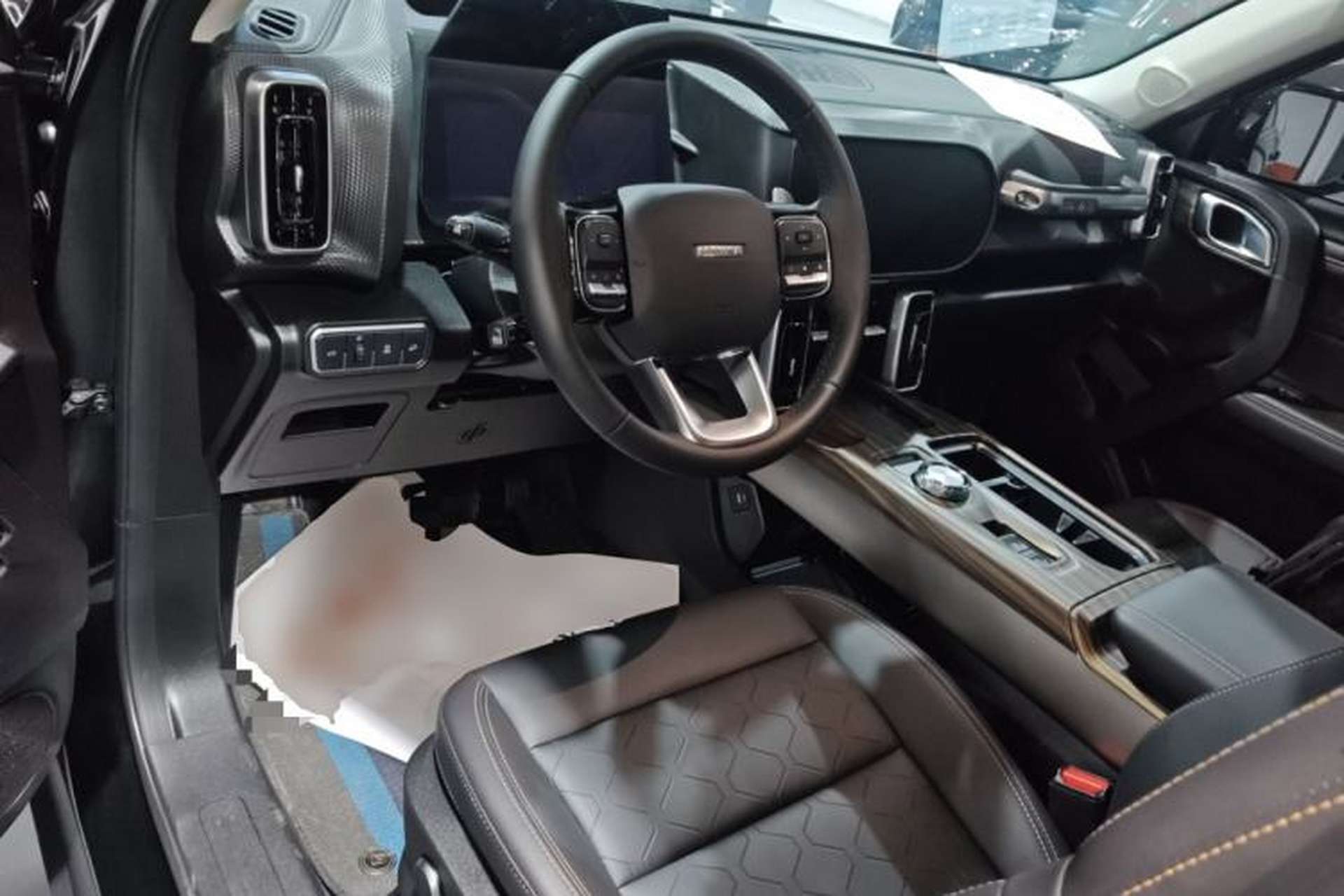 Used Haval DARGO 2024 1.5T DCT Border Collie Edition Center Console