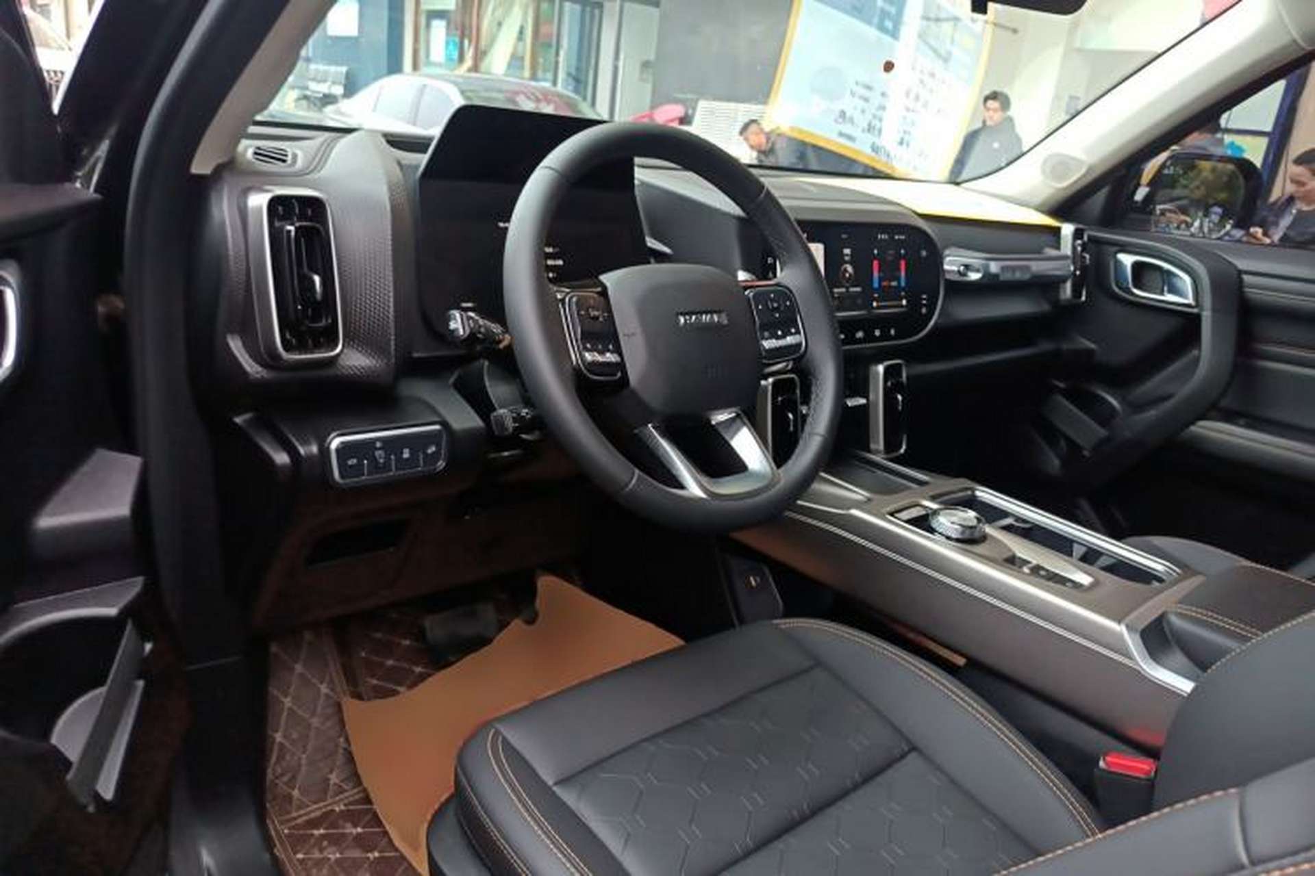 Used Haval DARGO 2024 1.5T DCT Border Collie Edition Center Console