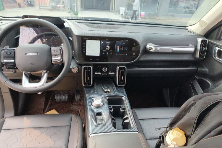 Used Haval DARGO 2024 1.5T DCT Labrador Edition Center Console