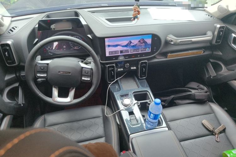 Used Haval DARGO 2024 2.0T DCT Chinese Rural Dog Edition Center Console