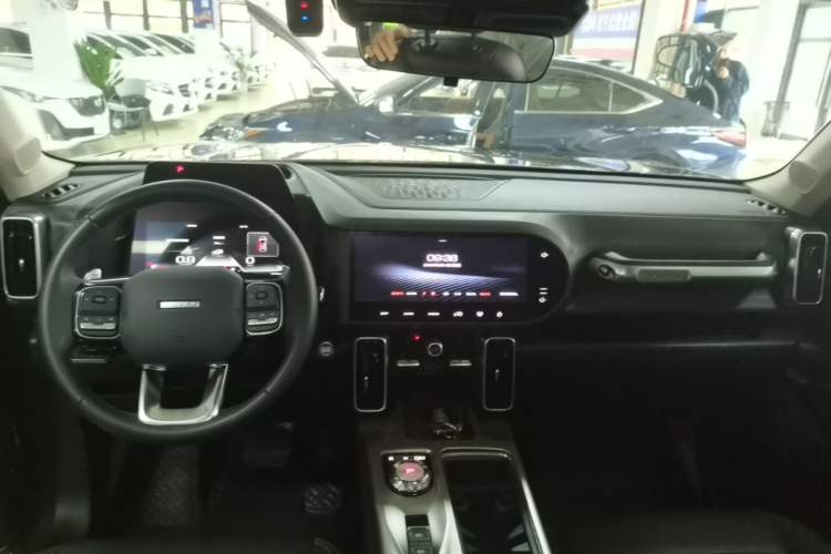 Used Haval DARGO 2024 1.5T DCT Border Collie Edition Center Console