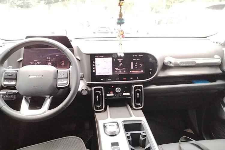Used Haval DARGO 2024 1.5T DCT Labrador Edition Center Console