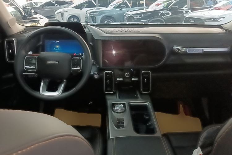 Used Haval DARGO 2024 1.5T DCT Border Collie Edition Center Console