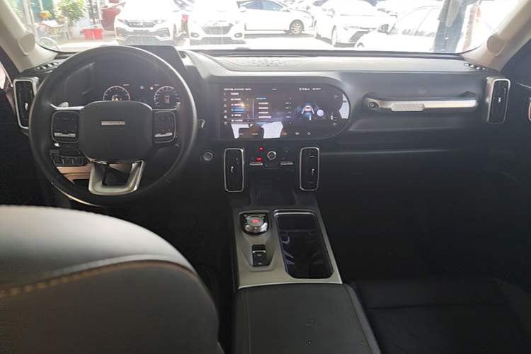 Used Haval DARGO 2024 1.5T DCT Border Collie Edition Center Console