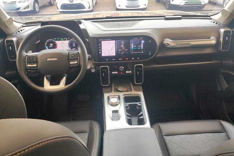 Used Haval DARGO 2024 1.5T DCT Border Collie Edition Center Console