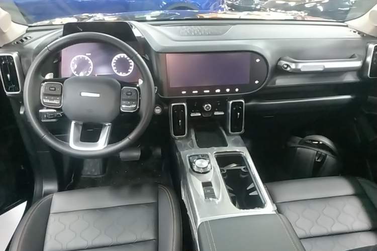 Used Haval DARGO 2024 1.5T DCT Border Collie Edition Center Console