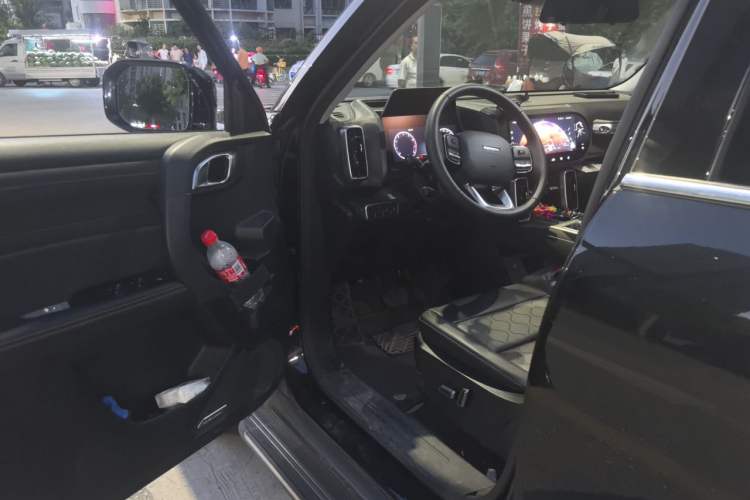 Used Haval DARGO 2024 1.5T DCT Labrador Edition Driver Seat