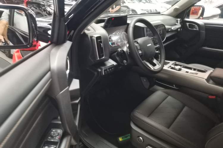 Used Haval DARGO 2024 1.5T DCT Border Collie Edition Driver Seat