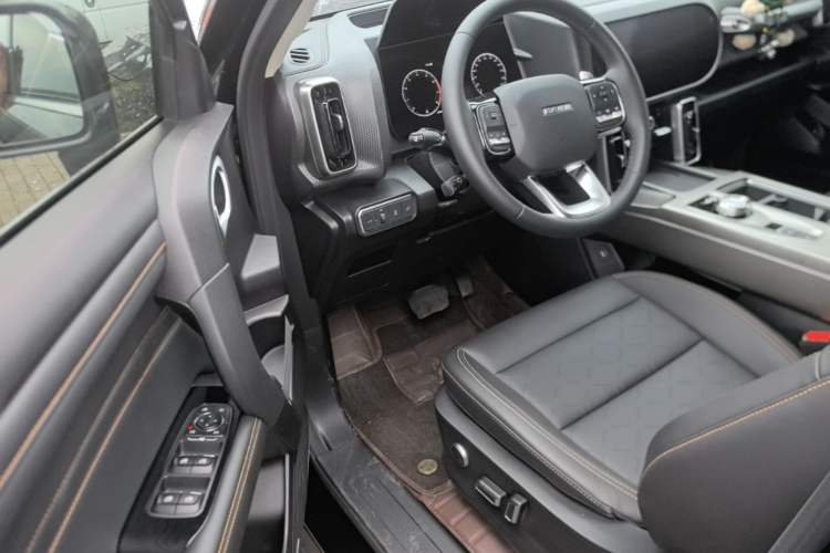 Used Haval DARGO 2024 1.5T DCT Border Collie Edition Driver Seat