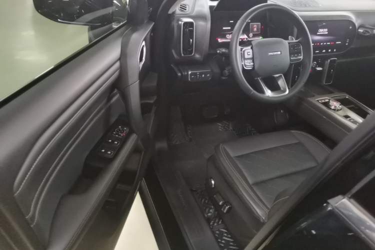 Used Haval DARGO 2024 1.5T DCT Border Collie Edition Driver Seat