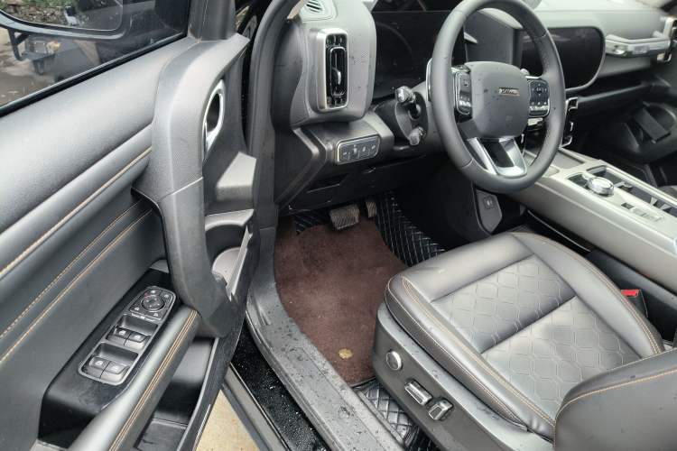 Used Haval DARGO 2024 2.0T DCT Chinese Rural Dog Edition Driver Seat