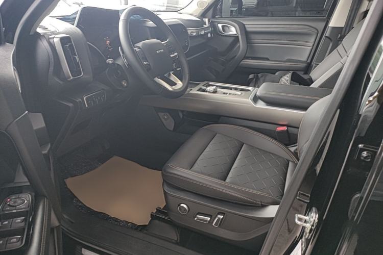 Used Haval DARGO 2024 1.5T DCT Border Collie Edition Driver Seat