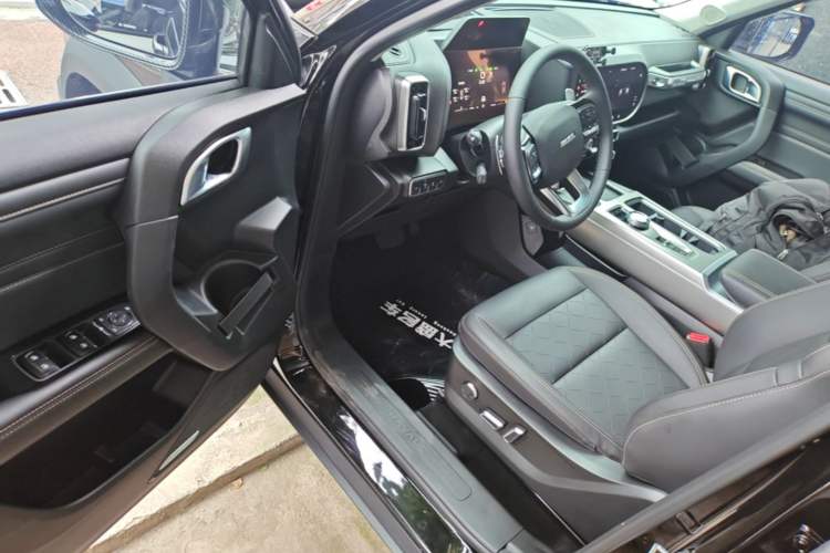 Used Haval DARGO 2024 1.5T DCT Border Collie Edition Driver Seat