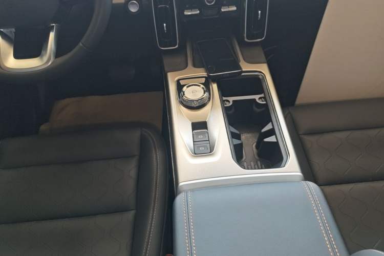 Used Haval DARGO 2024 1.5T DCT Border Collie Edition Gear Lever