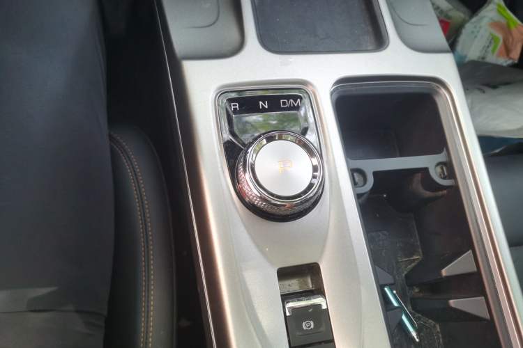 Used Haval DARGO 2024 2.0T DCT Chinese Rural Dog Edition Gear Lever