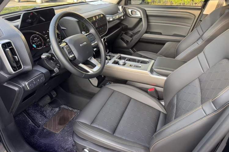 Used Haval DARGO 2024 1.5T DCT Border Collie Edition Interior 5