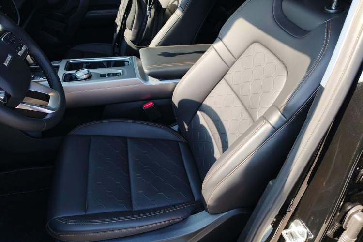 Used Haval DARGO 2024 1.5T DCT Border Collie Edition Left Front Seat