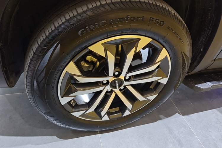 Used Haval DARGO 2024 1.5T DCT Border Collie Edition Left Front Wheel Hub