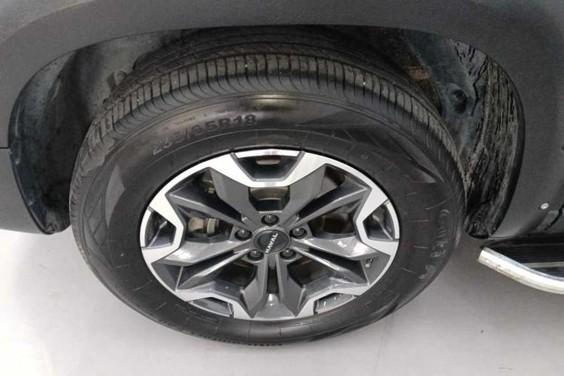 Used Haval DARGO 2024 2.0T DCT Chinese Rural Dog Edition Left Front Wheel Hub