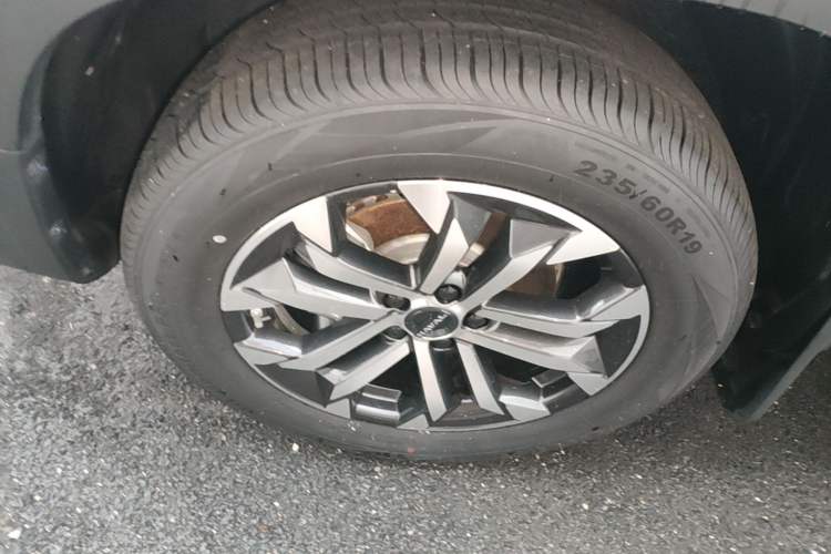Used Haval DARGO 2024 1.5T DCT Border Collie Edition Left Front Wheel Hub