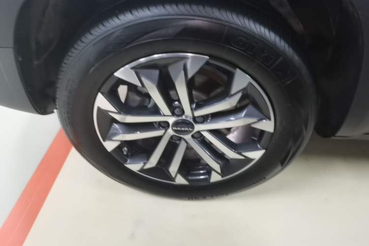 Used Haval DARGO 2024 1.5T DCT Border Collie Edition Left Front Wheel Hub