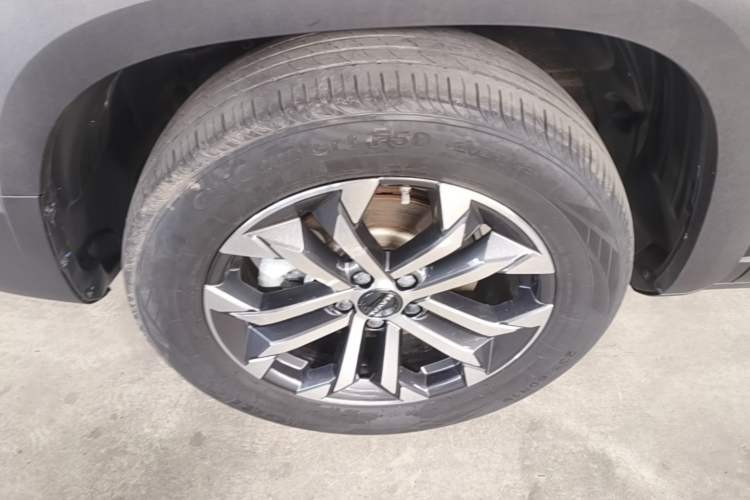 Used Haval DARGO 2024 1.5T DCT Border Collie Edition Left Front Wheel Hub