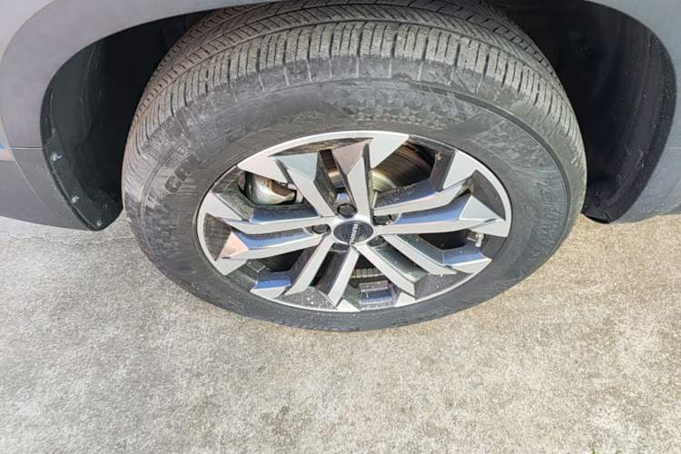 Used Haval DARGO 2024 1.5T DCT Border Collie Edition Left Front Wheel Hub