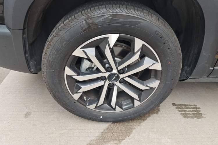 Used Haval DARGO 2024 1.5T DCT Border Collie Edition Left Front Wheel Hub