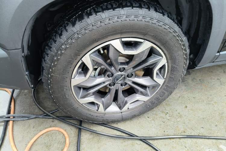 Used Haval DARGO 2024 2.0T DCT Chinese Rural Dog Edition Left Front Wheel Hub