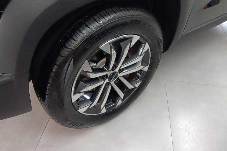 Used Haval DARGO 2024 1.5T DCT Border Collie Edition Left Front Wheel Hub