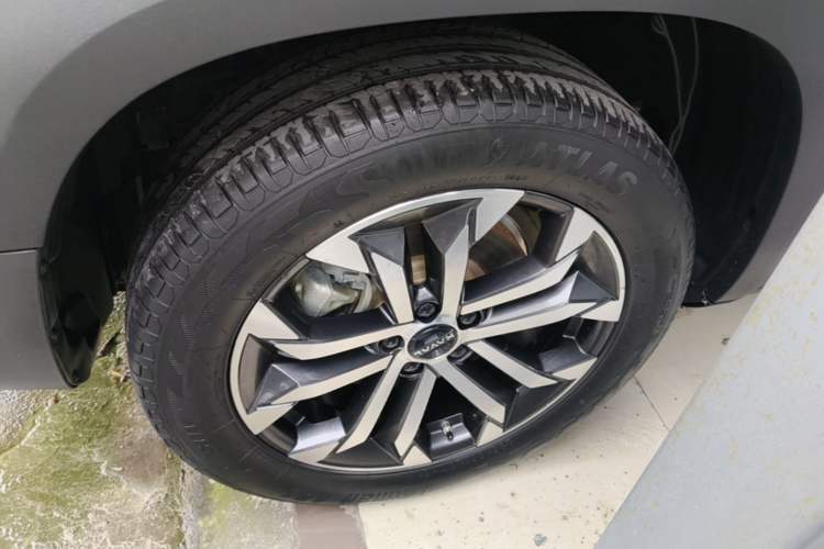 Used Haval DARGO 2024 1.5T DCT Labrador Edition Left Front Wheel Hub