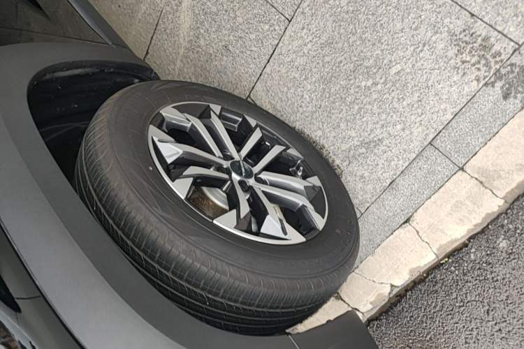 Used Haval DARGO 2024 1.5T DCT Border Collie Edition Left Front Wheel Hub