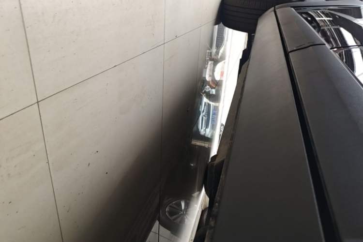 Used Haval DARGO 2024 1.5T DCT Border Collie Edition Left Side Sill