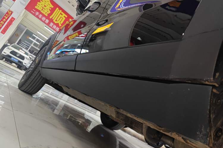 Used Haval DARGO 2024 1.5T DCT Border Collie Edition Left Side Sill