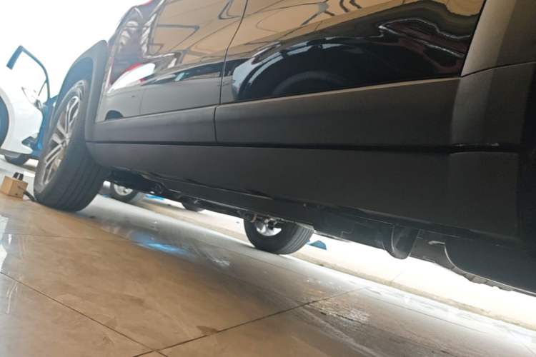Used Haval DARGO 2024 1.5T DCT Border Collie Edition Left Side Sill