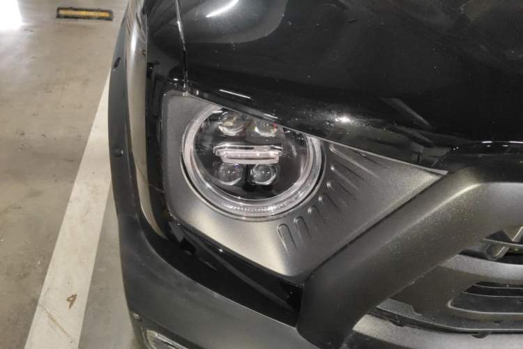 Used Haval DARGO 2024 2.0T DCT Chinese Rural Dog Edition Right Front Headlight