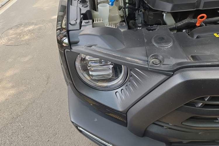 Used Haval DARGO 2024 2.0T DCT Chinese Rural Dog Edition Right Front Headlight