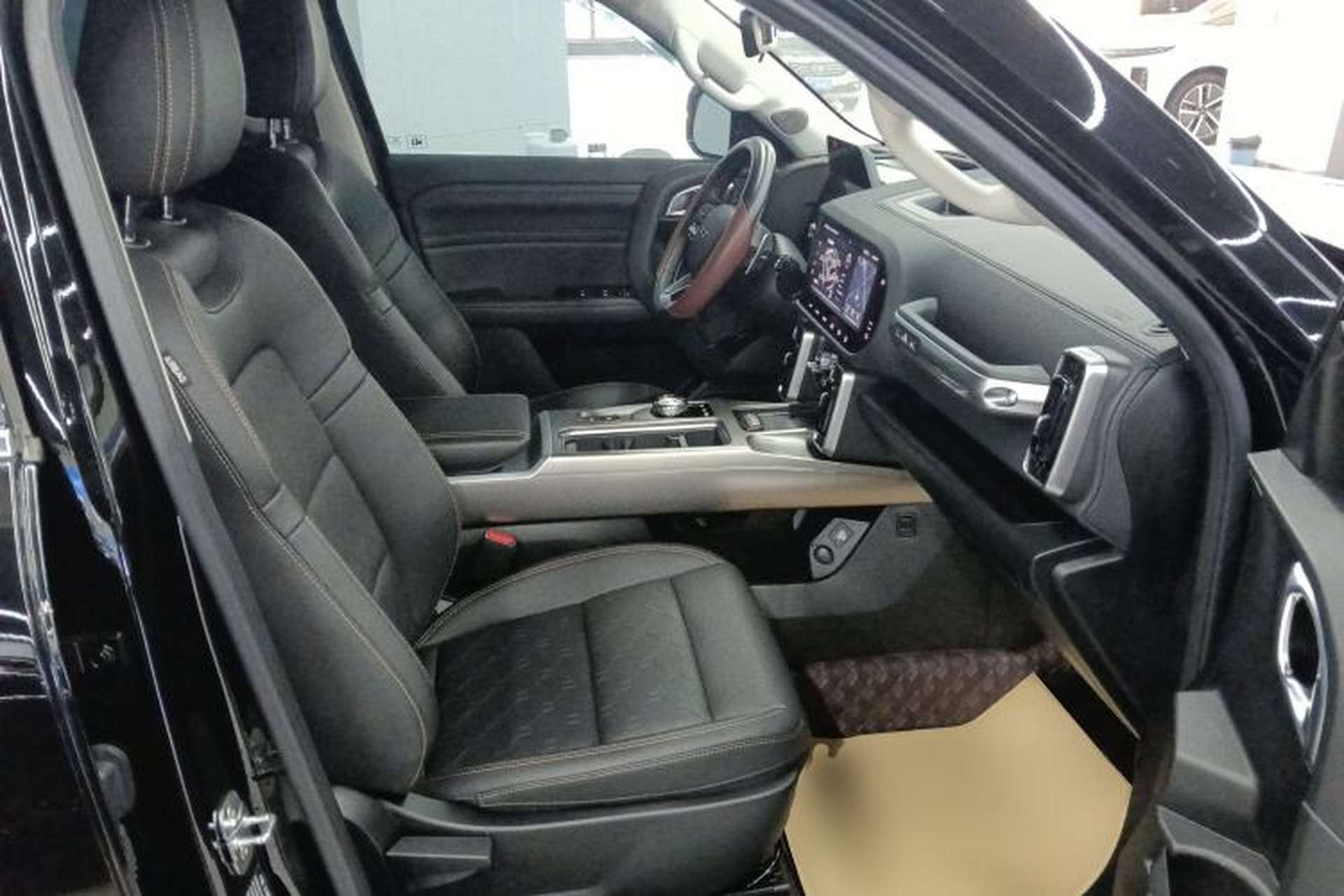 Used Haval DARGO 2024 2.0T DCT Chinese Rural Dog Edition Right Front Seat