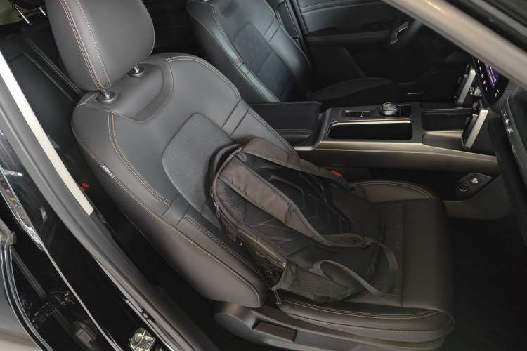 Used Haval DARGO 2024 1.5T DCT Border Collie Edition Right Front Seat