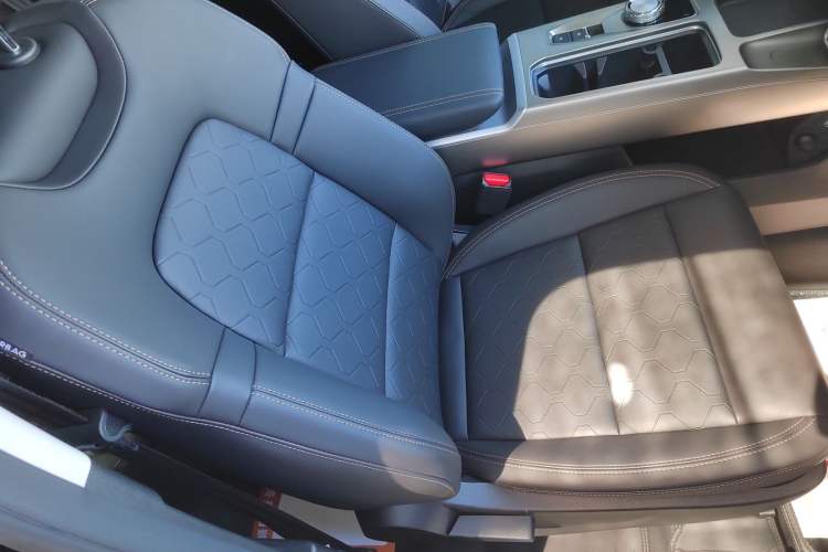 Used Haval DARGO 2024 1.5T DCT Border Collie Edition Right Front Seat