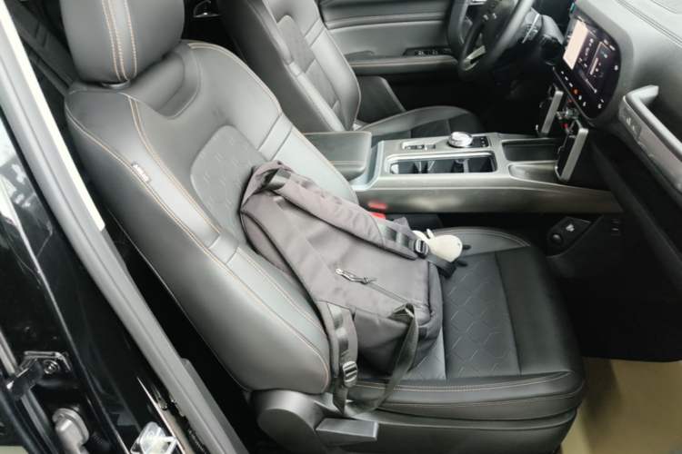 Used Haval DARGO 2024 1.5T DCT Labrador Edition Right Front Seat