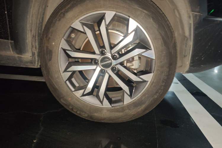 Used Haval DARGO 2024 1.5T DCT Border Collie Edition Right Front Wheel Hub