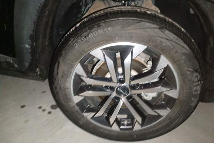 Used Haval DARGO 2024 1.5T DCT Labrador Edition Right Front Wheel Hub