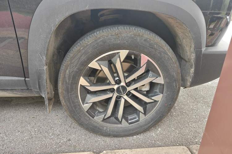 Used Haval DARGO 2024 1.5T DCT Border Collie Edition Right Front Wheel Hub