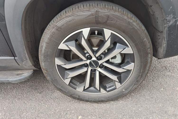 Used Haval DARGO 2024 1.5T DCT Border Collie Edition Right Front Wheel Hub