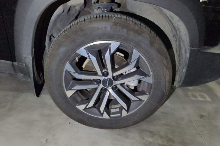 Used Haval DARGO 2024 1.5T DCT Border Collie Edition Right Front Wheel Hub
